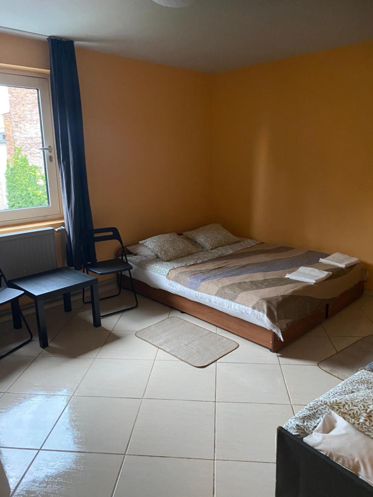 Art Inn Space Краків Екстер'єр фото