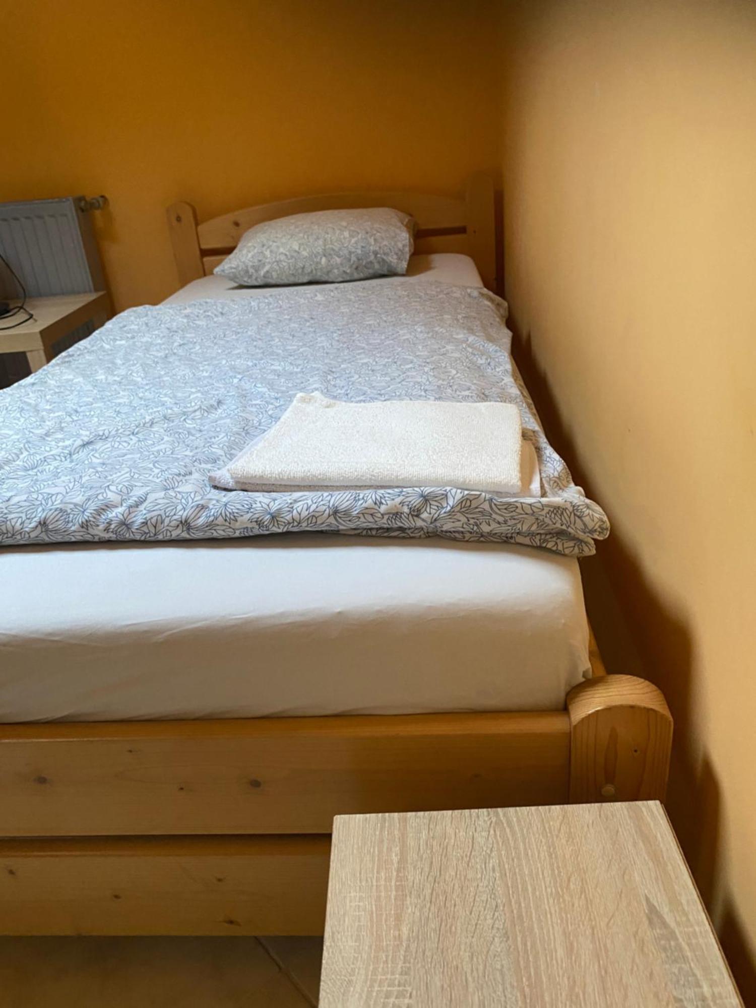Art Inn Space Краків Екстер'єр фото