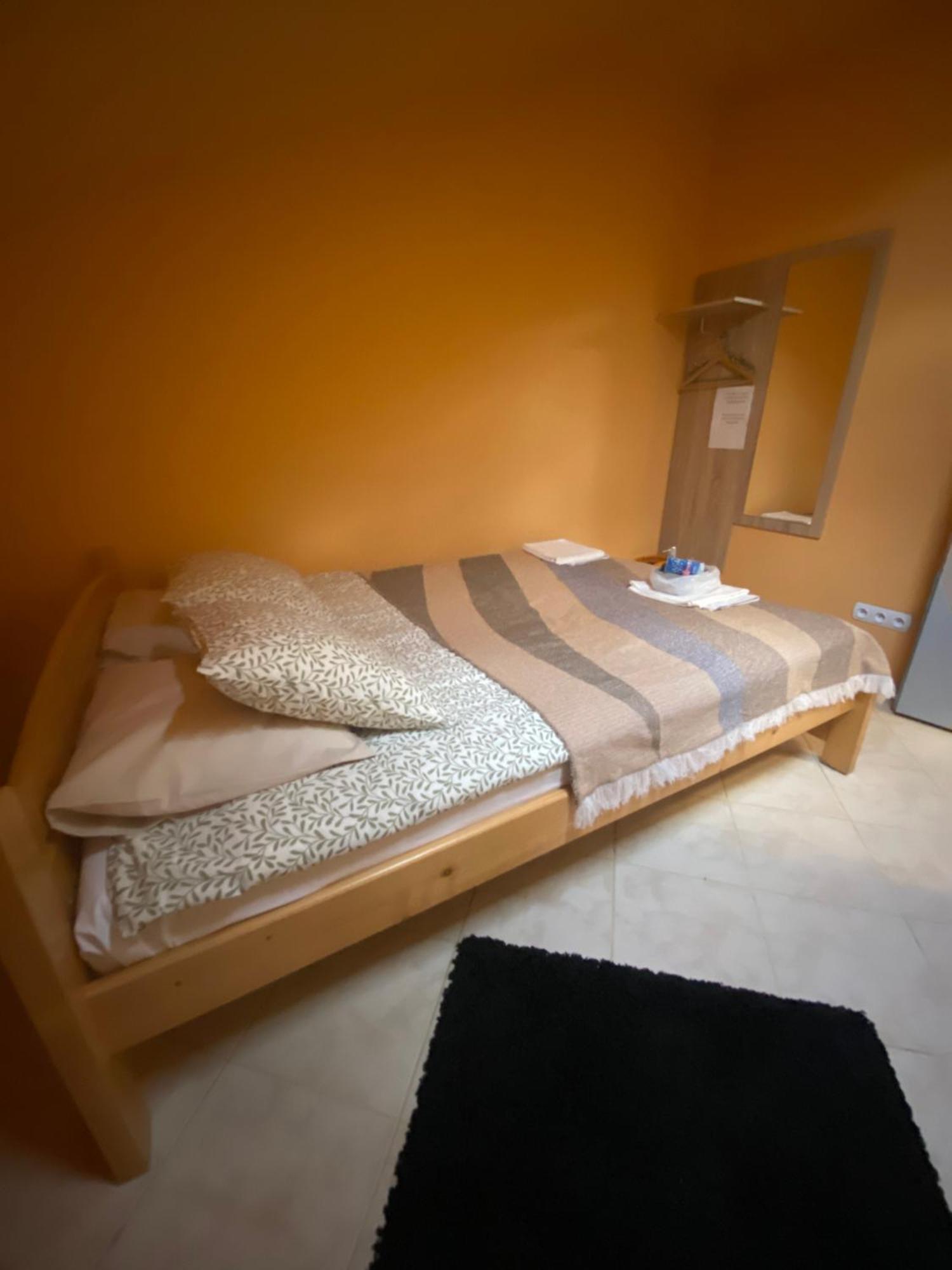 Art Inn Space Краків Екстер'єр фото