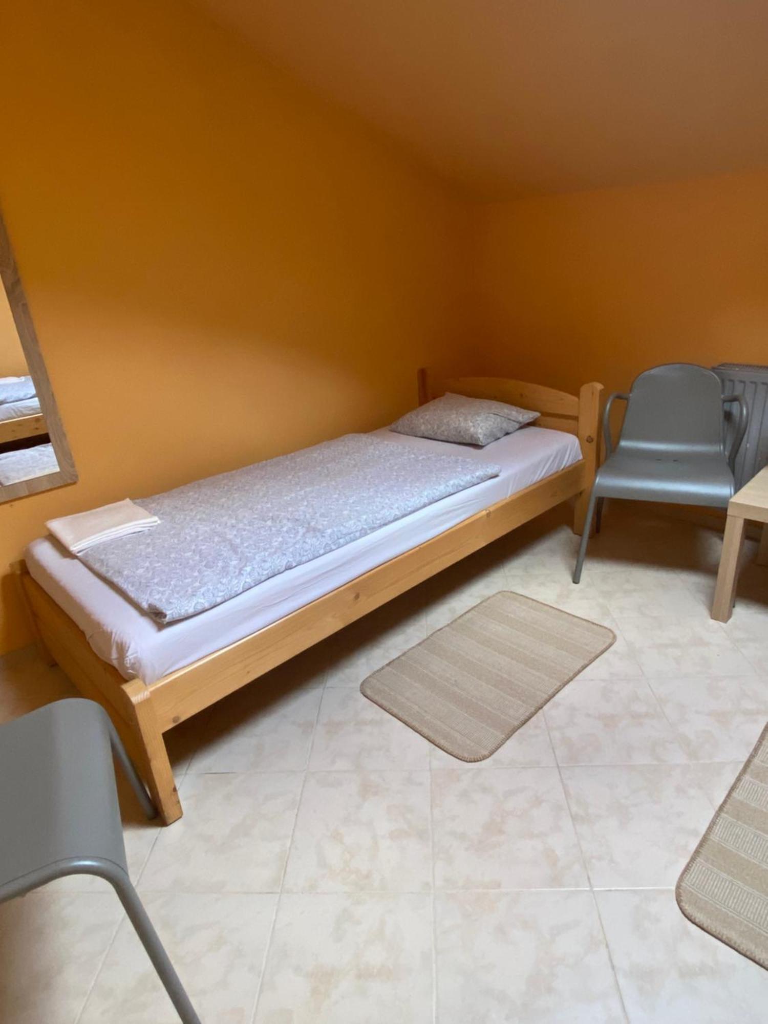 Art Inn Space Краків Екстер'єр фото